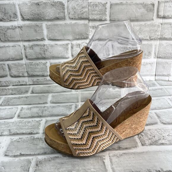 Blowfish Malibu Women's Size 7.5 Tan Chevron Woven Cork Platform Wedge Slides - Picture 2 of 11